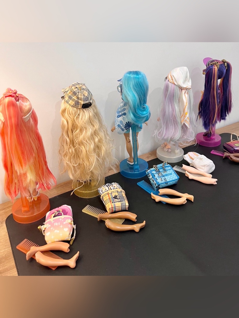 Rainbow High Pacific Coast fashion dolls -Collection - Picture 8 of 12